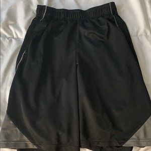 Champion shorts L (12/14)